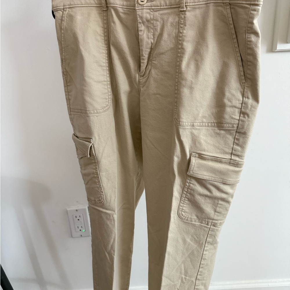 Loft Cropped Cargo Pants